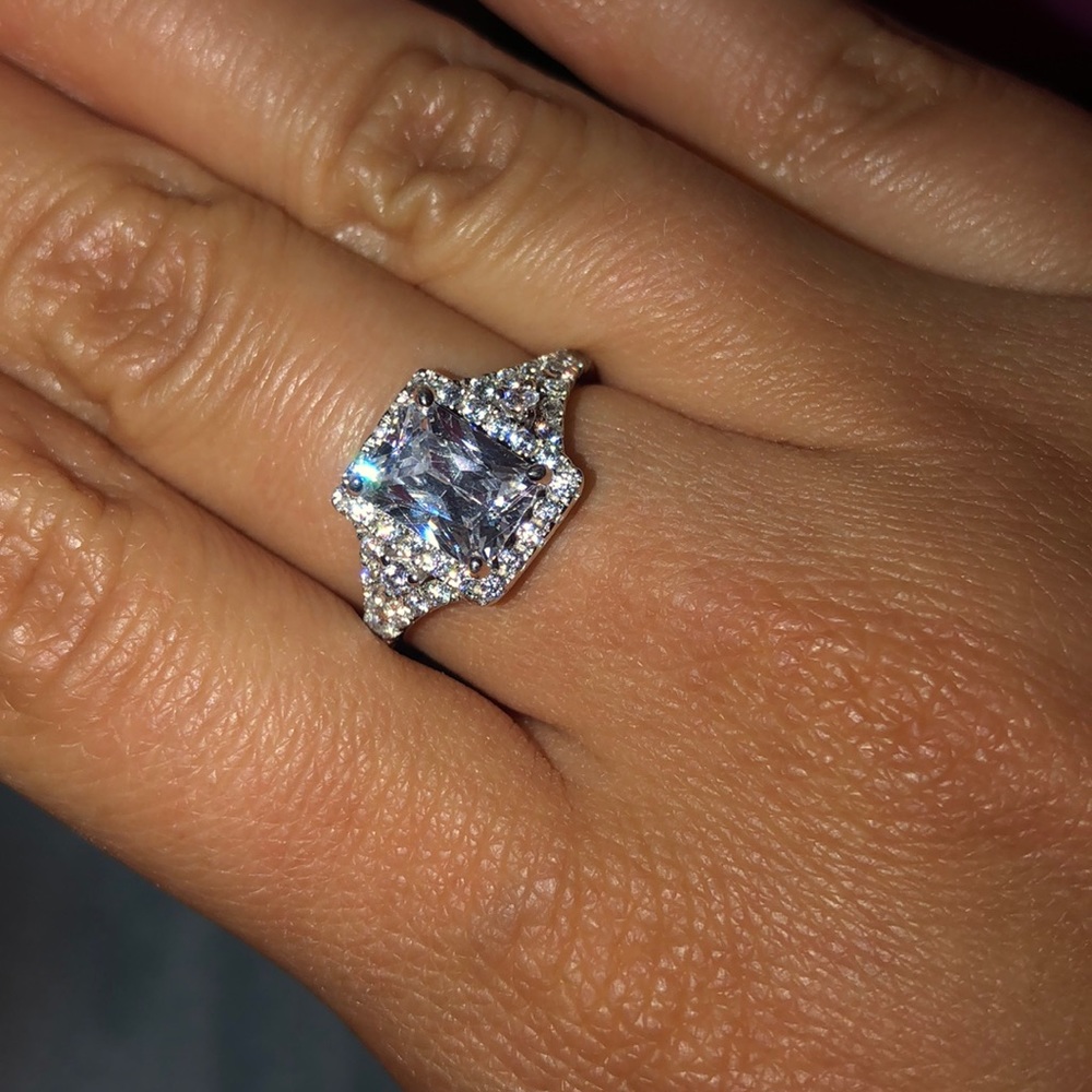 CZ ring - Picture 2 of 2